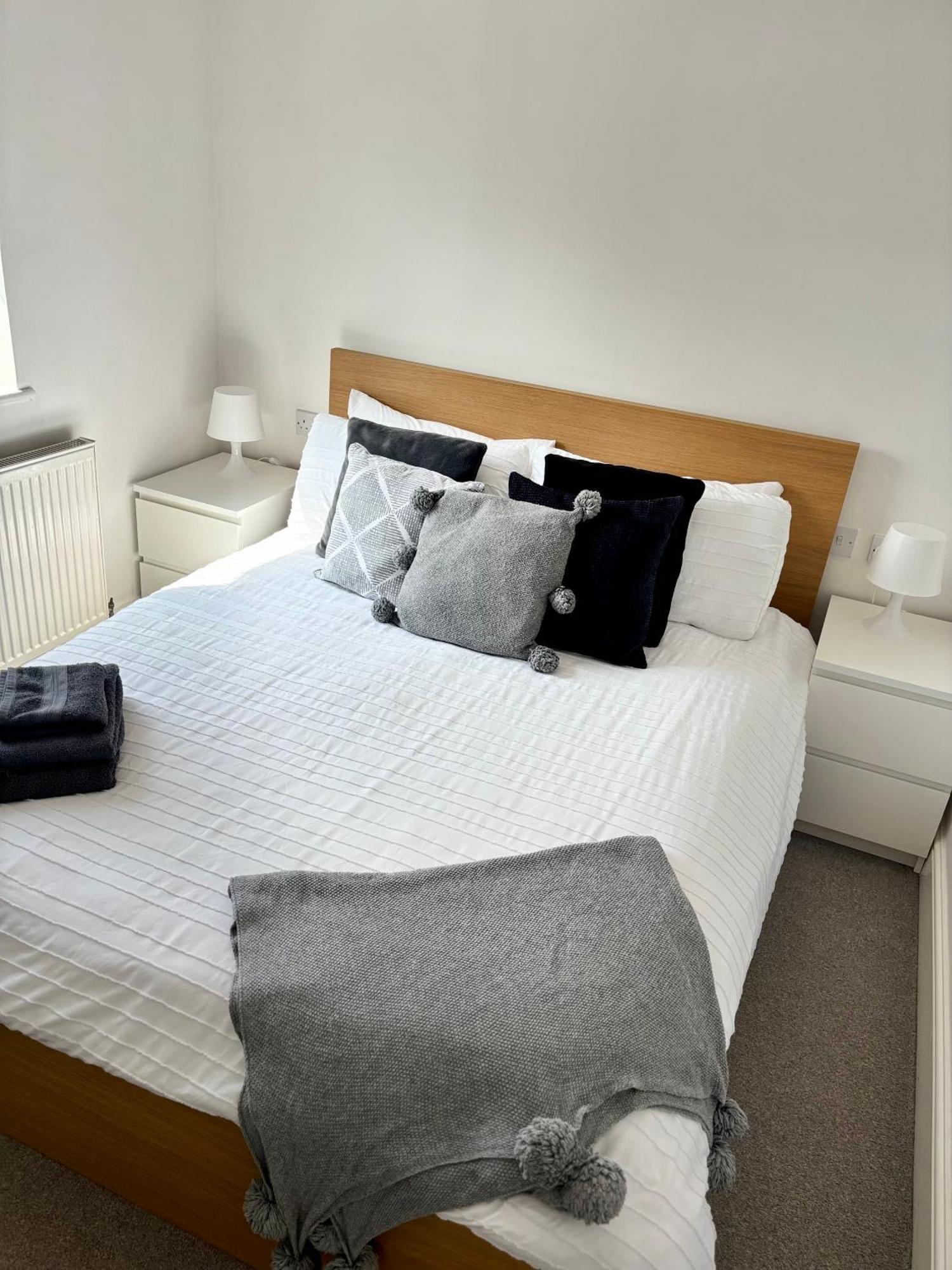 The Garden Suite Denby Village Экстерьер фото